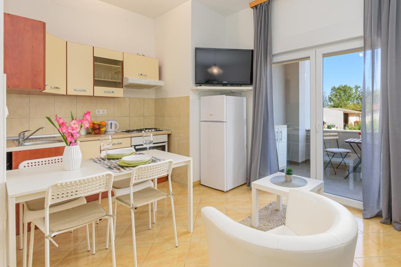 Vita, - 2 Apartament